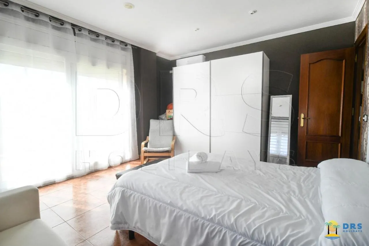 Villa Miraflores-Center And Beach Lloret de Mar
