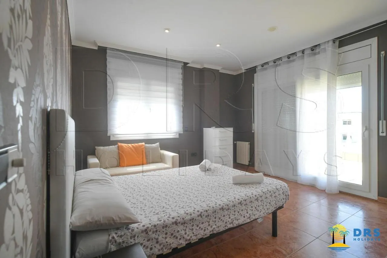 Villa Miraflores-Center And Beach Lloret de Mar